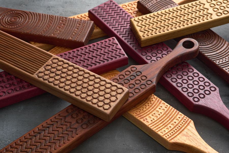 Gnocchi boards made from different woods with different groove patterns